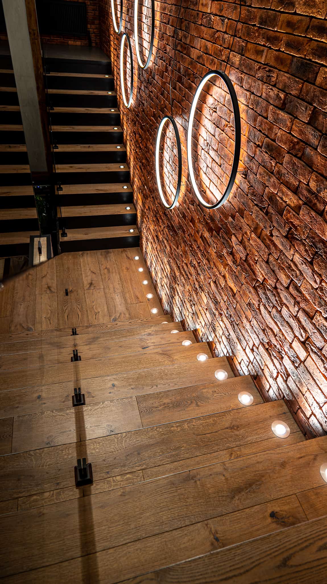 Stěny z přírodního dřeva